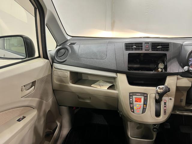 ムーヴＸ　ＳＡ　走行３５６２５キロ／オートライト／純正マット１年保証距離無制限　走行距離３５６２５キロ　純正マット　助手席エアバッグ　オートライト　アイドリングストップ　電動格納式ドアミラー　プッシュボタンスタート　シートアンダートレイ（埼玉県）の中古車