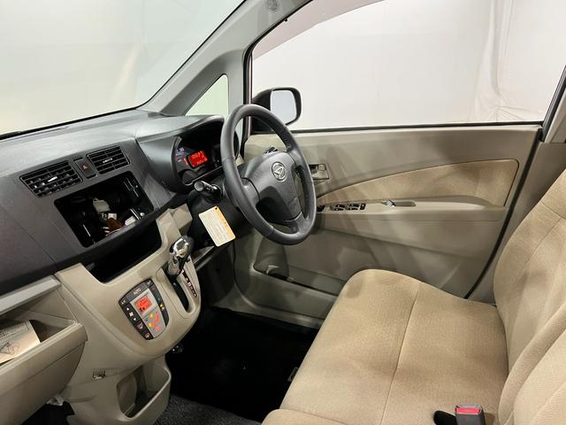 ムーヴＸ　ＳＡ　走行３５６２５キロ／オートライト／純正マット１年保証距離無制限　走行距離３５６２５キロ　純正マット　助手席エアバッグ　オートライト　アイドリングストップ　電動格納式ドアミラー　プッシュボタンスタート　シートアンダートレイ（埼玉県）の中古車