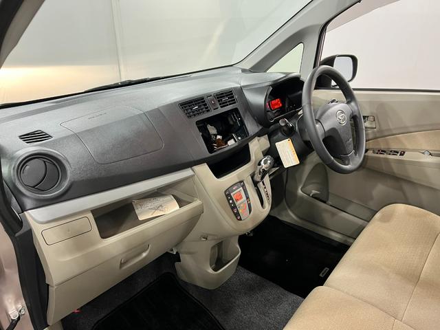 ムーヴＸ　ＳＡ　走行３５６２５キロ／オートライト／純正マット１年保証距離無制限　走行距離３５６２５キロ　純正マット　助手席エアバッグ　オートライト　アイドリングストップ　電動格納式ドアミラー　プッシュボタンスタート　シートアンダートレイ（埼玉県）の中古車