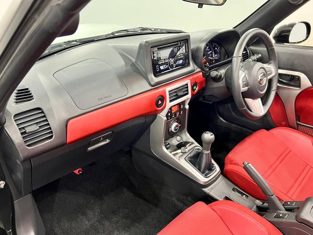 コペンセロ　走行１２０８１０キロ／ＬＥＤヘッドライト／ＭＴ一年保証・走行距離無制限走行１２０８１０キロ　ＬＥＤヘッドライト　助手席エアバック　ＭＴ　電動オープン　キーフリー　エアコン　シートヒーター（埼玉県）の中古車