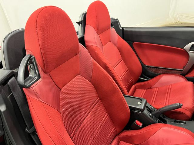 コペンセロ　走行１２０８１０キロ／ＬＥＤヘッドライト／ＭＴ一年保証・走行距離無制限走行１２０８１０キロ　ＬＥＤヘッドライト　助手席エアバック　ＭＴ　電動オープン　キーフリー　エアコン　シートヒーター（埼玉県）の中古車