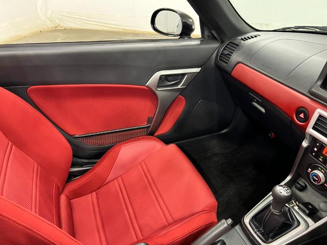 コペンセロ　走行１２０８１０キロ／ＬＥＤヘッドライト／ＭＴ一年保証・走行距離無制限走行１２０８１０キロ　ＬＥＤヘッドライト　助手席エアバック　ＭＴ　電動オープン　キーフリー　エアコン　シートヒーター（埼玉県）の中古車