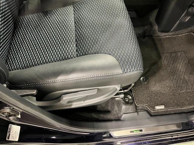 タントカスタムＲＳ　走行２９０６キロ／ナビ／バックカメラ／ドラレコ一年保証・走行距離無制限走行２９０６キロ　フルセグナビ　ブルートゥース　バックカメラ　ドラレコ　クリアランスソナー　オートライト　ＬＥＤヘッドライト　シートヒーター　両側電動スライドドア（埼玉県）の中古車