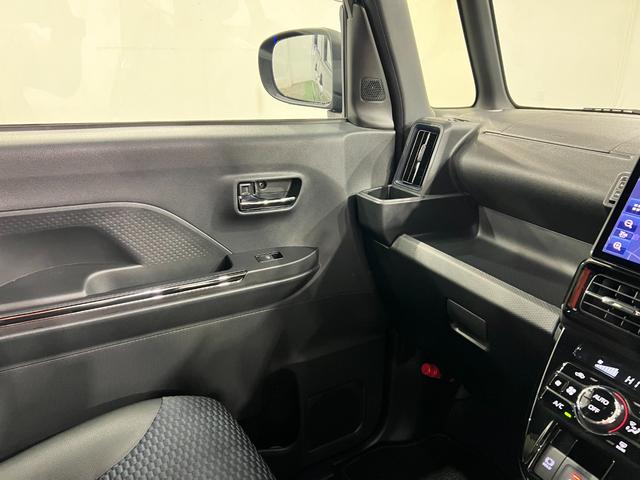 タントカスタムＲＳ　走行２９０６キロ／ナビ／バックカメラ／ドラレコ一年保証・走行距離無制限走行２９０６キロ　フルセグナビ　ブルートゥース　バックカメラ　ドラレコ　クリアランスソナー　オートライト　ＬＥＤヘッドライト　シートヒーター　両側電動スライドドア（埼玉県）の中古車