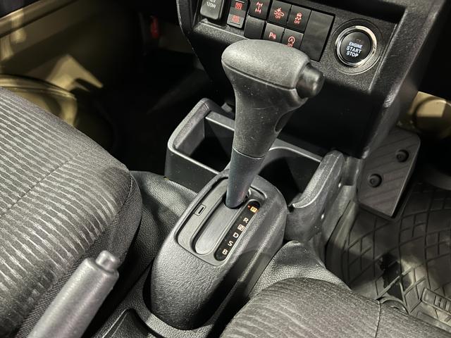 ハイゼットトラックジャンボエクストラ　４ＷＤ／走行３５７４８キロ／ディスプレイ１年保証距離無制限　走行距離３５７４８キロ　４ＷＤ　ディスプレイオーディオ　バックカメラ　ブルートゥース　純正マット　クリアランスソナー　オートライト　ＬＥＤヘッドランプ　アイドリングストップ（埼玉県）の中古車