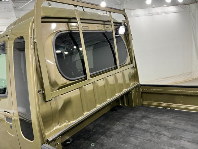 ハイゼットトラックジャンボエクストラ　４ＷＤ／走行３５７４８キロ／ディスプレイ１年保証距離無制限　走行距離３５７４８キロ　４ＷＤ　ディスプレイオーディオ　バックカメラ　ブルートゥース　純正マット　クリアランスソナー　オートライト　ＬＥＤヘッドランプ　アイドリングストップ（埼玉県）の中古車