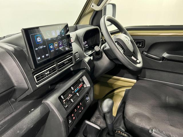 ハイゼットトラックジャンボエクストラ　４ＷＤ／走行３５７４８キロ／ディスプレイ１年保証距離無制限　走行距離３５７４８キロ　４ＷＤ　ディスプレイオーディオ　バックカメラ　ブルートゥース　純正マット　クリアランスソナー　オートライト　ＬＥＤヘッドランプ　アイドリングストップ（埼玉県）の中古車