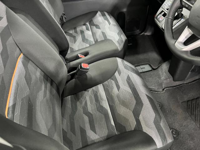 タントファンクロスターボ　走行１８８４０キロ／クリアランスソナー一年保証・走行距離無制限　走行１８８４０キロ　サイドエアバック　クリアランスソナー　オートマチックハイビーム　オートライト　ＬＥＤヘッドライト　ベンチシート　シートヒーター　両側電動スライドドア（埼玉県）の中古車