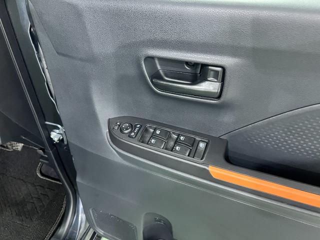 タントファンクロスターボ 走行36403キロ/クリアランスソナー一年保証・走行距離無制限 走行36403キロ サイドエアバック クリアランスソナー オートマチックハイビーム オートライト LEDヘッドライト ベンチシート シートヒーター 両側電動スライドドア(埼玉県)の中古車