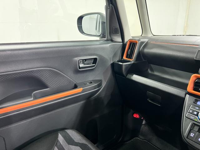 タントファンクロスターボ 走行36403キロ/クリアランスソナー一年保証・走行距離無制限 走行36403キロ サイドエアバック クリアランスソナー オートマチックハイビーム オートライト LEDヘッドライト ベンチシート シートヒーター 両側電動スライドドア(埼玉県)の中古車