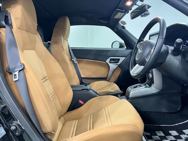 コペンセロ　走行１９９５３キロ／ナビ／バックカメラ／ＥＴＣ／ＡＴ一年保証・走行距離無制限走行１９９５３キロ　フルセグナビ　バックカメラ　ＥＴＣ　ＬＥＤヘッドライト　シートヒーター　アイドリングストップ（埼玉県）の中古車