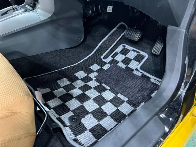 コペンセロ　走行１９９５３キロ／ナビ／バックカメラ／ＥＴＣ／ＡＴ一年保証・走行距離無制限走行１９９５３キロ　フルセグナビ　バックカメラ　ＥＴＣ　ＬＥＤヘッドライト　シートヒーター　アイドリングストップ（埼玉県）の中古車