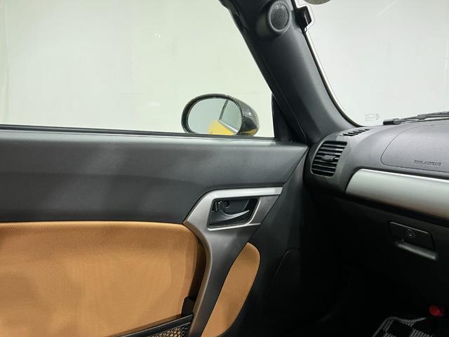 コペンセロ　走行１９９５３キロ／ナビ／バックカメラ／ＥＴＣ／ＡＴ一年保証・走行距離無制限走行１９９５３キロ　フルセグナビ　バックカメラ　ＥＴＣ　ＬＥＤヘッドライト　シートヒーター　アイドリングストップ（埼玉県）の中古車