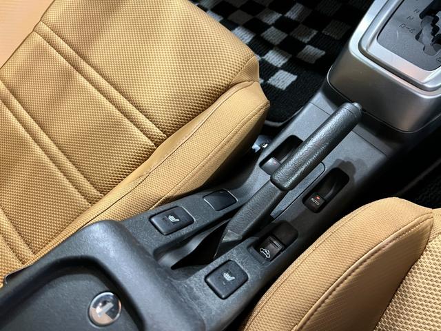 コペンセロ　走行１９９５３キロ／ナビ／バックカメラ／ＥＴＣ／ＡＴ一年保証・走行距離無制限走行１９９５３キロ　フルセグナビ　バックカメラ　ＥＴＣ　ＬＥＤヘッドライト　シートヒーター　アイドリングストップ（埼玉県）の中古車