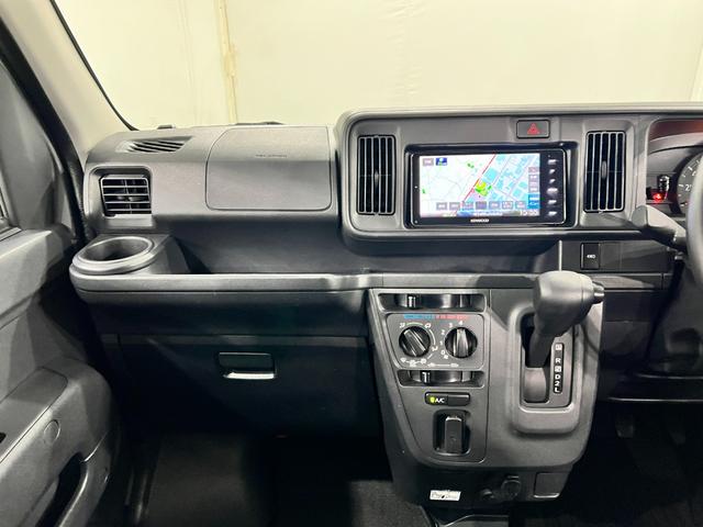 ハイゼットカーゴデッキバンＧ　走行８８４９７キロ／車検整備付／４ＷＤ／ナビ一年保証・走行距離無制限走行８８４９７キロ　フルセグナビ　バックカメラ　ドラレコ　車検整備付　４ＷＤ　ＬＥＤヘッドライト（埼玉県）の中古車