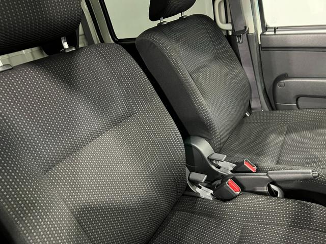 ハイゼットカーゴデッキバンＧ　走行８８４９７キロ／車検整備付／４ＷＤ／ナビ一年保証・走行距離無制限走行８８４９７キロ　フルセグナビ　バックカメラ　ドラレコ　車検整備付　４ＷＤ　ＬＥＤヘッドライト（埼玉県）の中古車