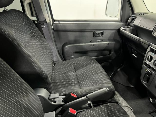 ハイゼットカーゴデッキバンＧ　走行８８４９７キロ／車検整備付／４ＷＤ／ナビ一年保証・走行距離無制限走行８８４９７キロ　フルセグナビ　バックカメラ　ドラレコ　車検整備付　４ＷＤ　ＬＥＤヘッドライト（埼玉県）の中古車