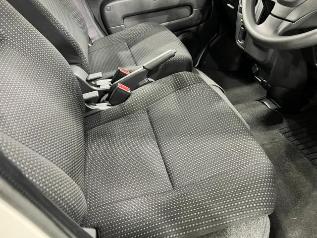 ハイゼットカーゴデッキバンＧ　走行８８４９７キロ／車検整備付／４ＷＤ／ナビ一年保証・走行距離無制限走行８８４９７キロ　フルセグナビ　バックカメラ　ドラレコ　車検整備付　４ＷＤ　ＬＥＤヘッドライト（埼玉県）の中古車