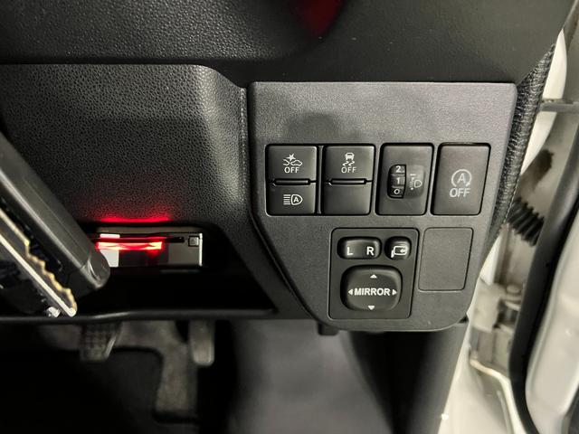 ハイゼットカーゴデッキバンＧ　走行８８４９７キロ／車検整備付／４ＷＤ／ナビ一年保証・走行距離無制限走行８８４９７キロ　フルセグナビ　バックカメラ　ドラレコ　車検整備付　４ＷＤ　ＬＥＤヘッドライト（埼玉県）の中古車