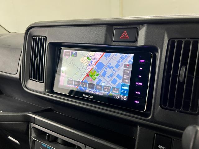 ハイゼットカーゴデッキバンＧ　走行８８４９７キロ／車検整備付／４ＷＤ／ナビ一年保証・走行距離無制限走行８８４９７キロ　フルセグナビ　バックカメラ　ドラレコ　車検整備付　４ＷＤ　ＬＥＤヘッドライト（埼玉県）の中古車