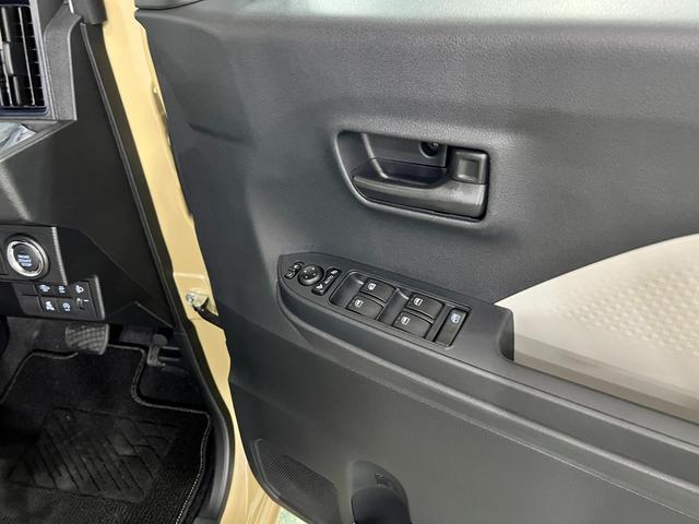タントX 走行3055キロ/片側電動スライドドア/クリアランスソナ一年保証・走行距離無制限 走行3055キロ サイドエアバック クリアランスソナー オートマチックハイビーム オートライト LEDヘッドライト ベンチシート シートヒーター 片側電動スライドドア(埼玉県)の中古車