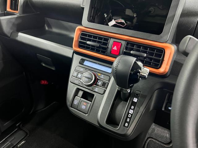 タントファンクロスターボ　走行３８２７キロ／クリアランスソナー一年保証・走行距離無制限　走行３８２７キロ　サイドエアバック　クリアランスソナー　オートマチックハイビーム　オートライト　ＬＥＤヘッドライト　ベンチシート　シートヒーター　両側電動スライドドア（埼玉県）の中古車