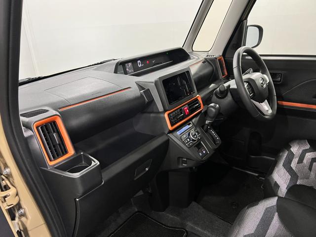 タントファンクロスターボ　走行３８２７キロ／クリアランスソナー一年保証・走行距離無制限　走行３８２７キロ　サイドエアバック　クリアランスソナー　オートマチックハイビーム　オートライト　ＬＥＤヘッドライト　ベンチシート　シートヒーター　両側電動スライドドア（埼玉県）の中古車