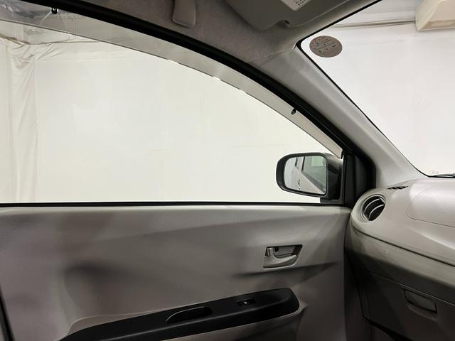 ミライースL SA 走行28606キロ/CDチューナー/純正マット1年保証距離無制限 走行距離28606キロ CDチューナー 純正マット 助手席エアバッグ アイドリングストップ ドリンクホルダー キーレスエントリー(埼玉県)の中古車