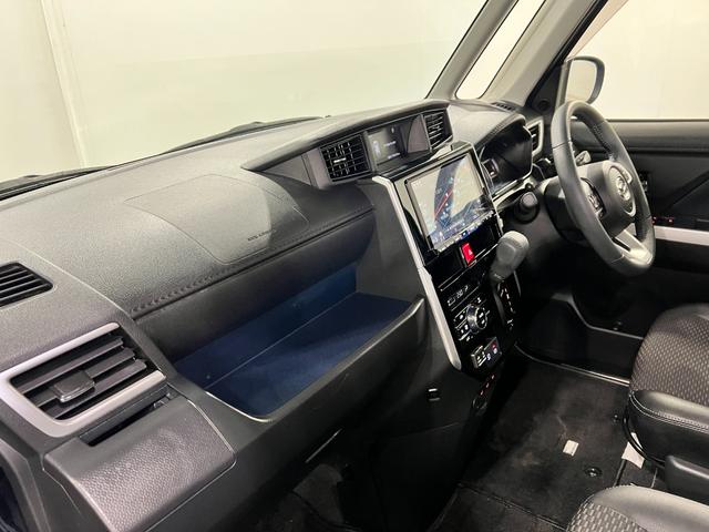 トールカスタムＧ　ターボ　走行１０４４２６キロ／タイヤ４本交換一年保証・走行距離無制限　走行１０４４２６キロ　フルセグナビ　全周囲カメラ　ドラレコ　サイドエアバック　クリアランスソナー　オートライト　ＬＥＤヘッドライト　シートヒーター　両側電動スライドドア（埼玉県）の中古車