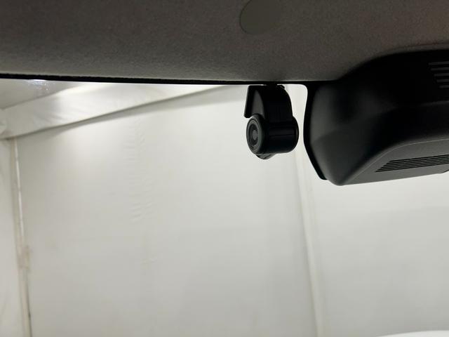 タントＸ　車検整備付／走行７２０５キロ／９インチナビ／ドラレコ１年保証距離無制限　走行距離７２０５キロ　純正フルセグナビ　パノラマモニター　ドラレコ　サイドエアバッグ　ＬＥＤヘッドランプ　アイドリングストップ　シートヒーター　片側電動スライドドア　キーフリー（埼玉県）の中古車