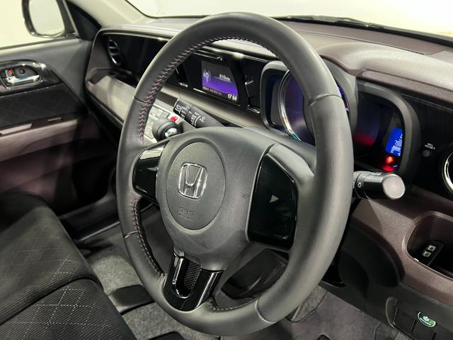 Ｎ−ＯＮＥプレミアム・Ｌパッケージ　雹害／走行５３９６９キロ／Ｂカメラ１年保証距離無制限　走行距離５３９６９キロ　ディスプレイチューナー　バックカメラ　ブルートゥース　ドラレコ　純正マット　ＬＥＤヘッドランプ　電動格納式ドアミラー（埼玉県）の中古車