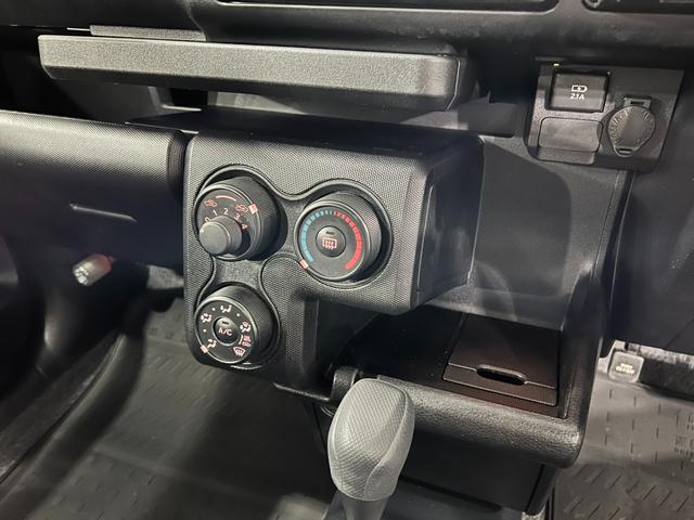 プロボックスバンＤＸ　走行２３９０５キロ／ワンセグナビ／インパネテーブル１年保証距離無制限　走行距離２３９０５キロ　ワンセグナビ　ブルートゥース　純正マット　助手席エアバッグ　オートライト　インパネテーブル（埼玉県）の中古車