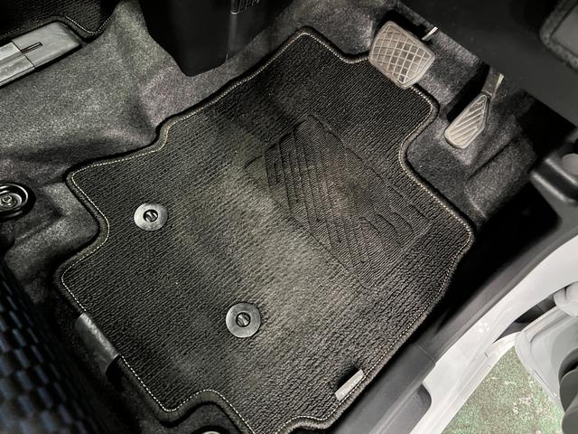 タントカスタムＲＳ　走行５９７１９キロ／クリアランスソナー一年保証・走行距離無制限　走行５９７１９キロ　サイドエアバック　クリアランスソナー　オートマチックハイビーム　オートライト　ＬＥＤヘッドライト　ベンチシート　シートヒーター　両側電動スライドドア（埼玉県）の中古車