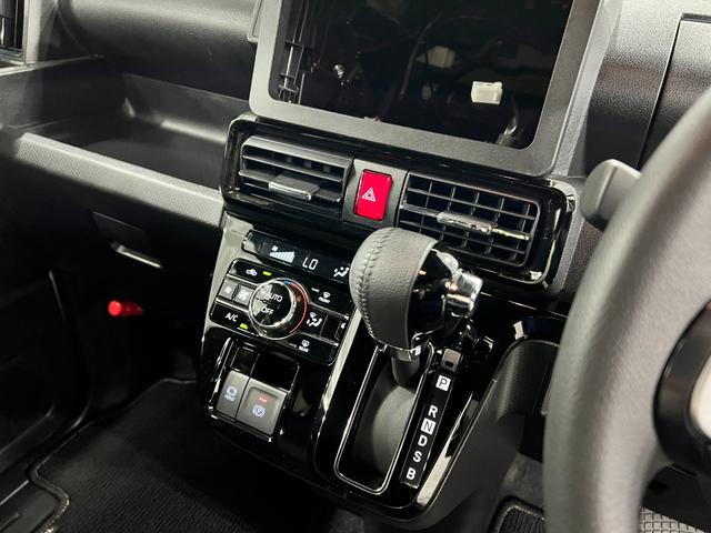 タントカスタムＲＳ　走行１４７２７キロ／クリアランスソナー一年保証・走行距離無制限　走行１４７２７キロ　サイドエアバック　クリアランスソナー　オートマチックハイビーム　オートライト　ＬＥＤヘッドライト　ベンチシート　シートヒーター　両側電動スライドドア（埼玉県）の中古車