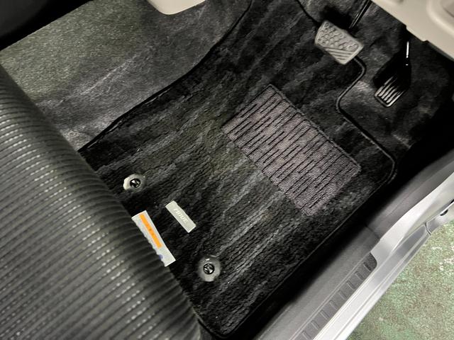 ムーヴＸリミテッドII　ＳＡIII　走行７９５９４キロ／ナビワンオーナー　禁煙車　フルセグナビ　バックカメラ　ブルートゥース　オートライト　ＬＥＤヘッドライト　運転席シートヒーター　衝突回避支援システム　誤発信抑制制御機能　純正アルミホイール（埼玉県）の中古車