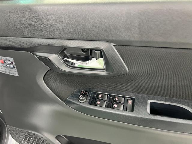 ムーヴＸリミテッドII　ＳＡIII　走行７９５９４キロ／ナビワンオーナー　禁煙車　フルセグナビ　バックカメラ　ブルートゥース　オートライト　ＬＥＤヘッドライト　運転席シートヒーター　衝突回避支援システム　誤発信抑制制御機能　純正アルミホイール（埼玉県）の中古車