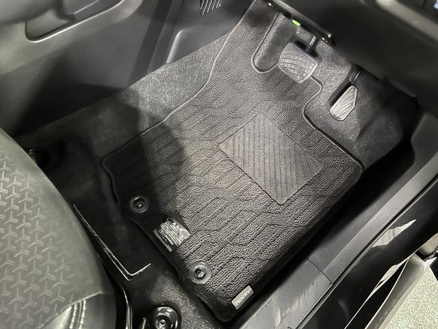 ロッキープレミアムG 走行73956キロ/車検整備付/タイヤ4本交換一年保証・走行距離無制限走行73956キロ 車検整備付 タイヤ4本交換 フルセグナビ ETC ドラレコ 全周囲カメラ LEDヘッドライト オートライト シートヒーター(埼玉県)の中古車