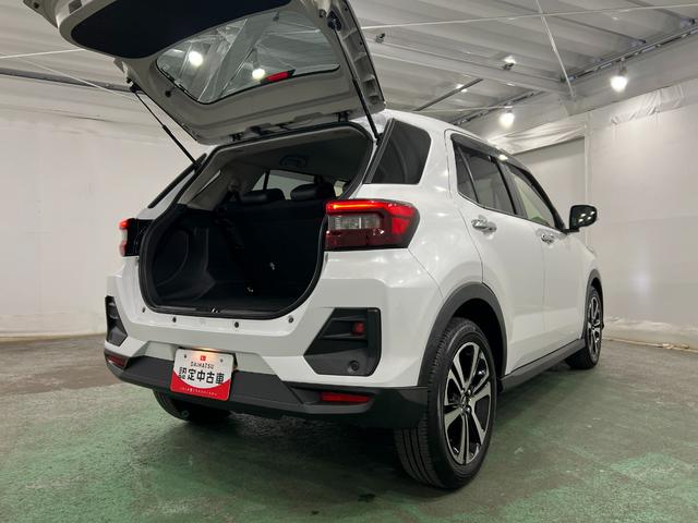ロッキープレミアムG 4WD/車検整備付/走行39970キロ/ナビ1年保証距離無制限 走行距離39970キロ 純正フルセグナビ パノラマモニター ドラレコ 純正マット サイドエアバッグ LEDヘッドランプ アイドリングストップ シートヒーター 電動格納式ドアミラー(埼玉県)の中古車