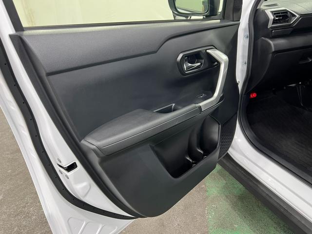 ロッキープレミアムG 4WD/車検整備付/走行39970キロ/ナビ1年保証距離無制限 走行距離39970キロ 純正フルセグナビ パノラマモニター ドラレコ 純正マット サイドエアバッグ LEDヘッドランプ アイドリングストップ シートヒーター 電動格納式ドアミラー(埼玉県)の中古車