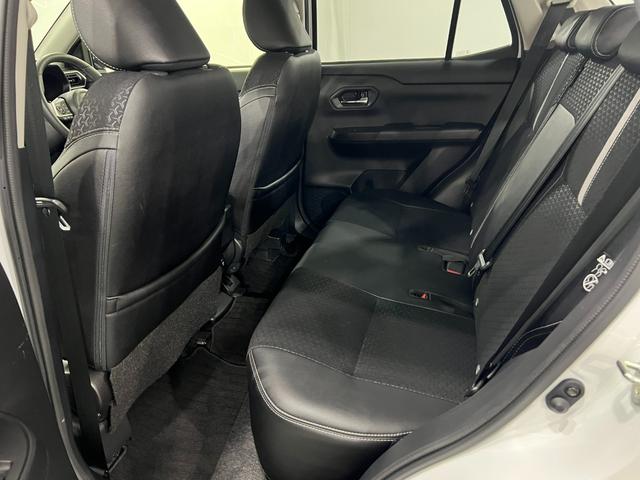 ロッキープレミアムG 4WD/車検整備付/走行39970キロ/ナビ1年保証距離無制限 走行距離39970キロ 純正フルセグナビ パノラマモニター ドラレコ 純正マット サイドエアバッグ LEDヘッドランプ アイドリングストップ シートヒーター 電動格納式ドアミラー(埼玉県)の中古車