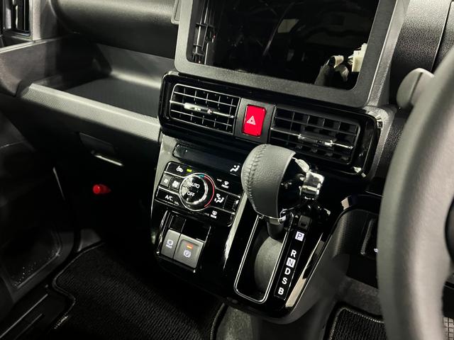 タントカスタムＲＳ　走行３３２１６キロ／ＬＥＤヘッドランプ／マット１年保証距離無制限　走行距離３３２１６キロ　純正マット　サイドエアバッグ　ＬＥＤヘッドランプ　アイドリングストップ　シートヒーター　両側電動スライドドア　オート格納式ドアミラー　電動パーキングブレーキ（埼玉県）の中古車