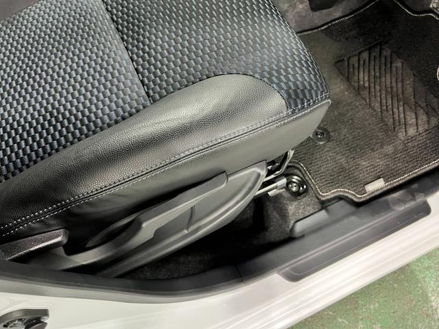 タントカスタムＲＳ　走行３３２１６キロ／ＬＥＤヘッドランプ／マット１年保証距離無制限　走行距離３３２１６キロ　純正マット　サイドエアバッグ　ＬＥＤヘッドランプ　アイドリングストップ　シートヒーター　両側電動スライドドア　オート格納式ドアミラー　電動パーキングブレーキ（埼玉県）の中古車