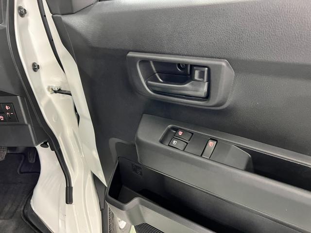 ハイゼットカーゴスペシャル　走行３２３４キロ／４ＷＤ／フィルム／オートライト一年保証・走行距離無制限走行３２３４キロ　４ＷＤ　スモークフィルム　純正カーペットマット　クリアランスソナー　オートライト　アイドリングストップ（埼玉県）の中古車