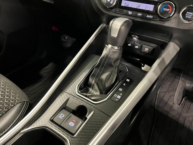 ロッキープレミアムG 走行11198キロ/LEDヘッドライト一年保証・走行距離無制限 走行11198キロ サイドエアバック クリアランスソナー オートマチックハイビーム オートライト LEDヘッドライト シートヒーター(埼玉県)の中古車