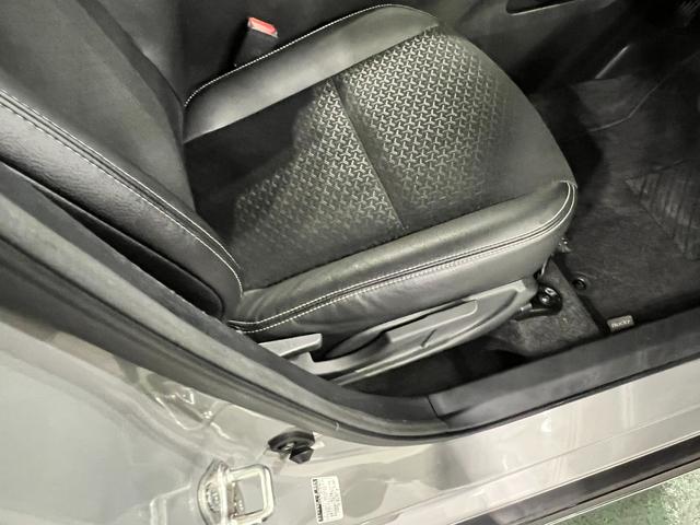 ロッキープレミアムＧ　ＨＥＶ　走行８２２４７キロ／ナビ／全周囲カメラ一年保証・走行距離無制限走行８２２４７キロ　フルセグナビ　ブルートゥース　全周囲カメラ　ドラレコ　ＥＴＣ　クリアランスソナー　ＬＥＤヘッドライト　オートライト（埼玉県）の中古車