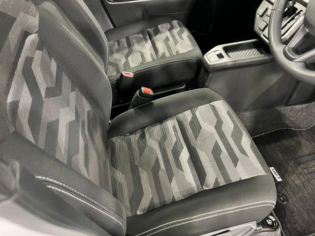タフトGターボ ダーククロムベンチャー 走行25047キロ一年保証・走行距離無制限走行25047キロ ディスプレイオーディオ バックカメラ クリアランスソナー オートライト LEDヘッドライト シートヒーター(埼玉県)の中古車