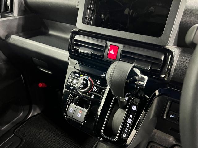 タントカスタムＲＳ　走行１７０６２キロ／クリアランスソナー一年保証・走行距離無制限　走行１７０６２キロ　サイドエアバック　クリアランスソナー　オートマチックハイビーム　オートライト　ＬＥＤヘッドライト　ベンチシート　シートヒーター　両側電動スライドドア（埼玉県）の中古車