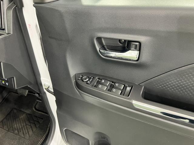 タントカスタムＲＳ　走行１７０６２キロ／クリアランスソナー一年保証・走行距離無制限　走行１７０６２キロ　サイドエアバック　クリアランスソナー　オートマチックハイビーム　オートライト　ＬＥＤヘッドライト　ベンチシート　シートヒーター　両側電動スライドドア（埼玉県）の中古車