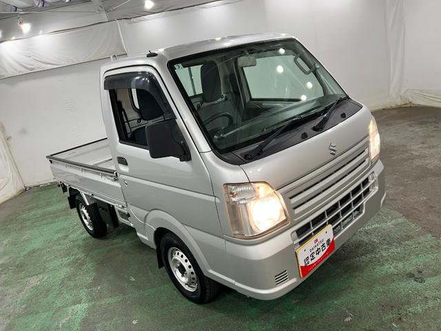 キャリイトラックＫＣエアコン・パワステ　ＭＴ車／走行２６６４３キロ／ラジオ１年保証距離無制限　走行距離２６６４３キロ　５速ＭＴ　ＦＭＡＭラジオ　純正フロアマット　荷台作業灯　マニュアルエアコン　スペアキー（埼玉県）の中古車