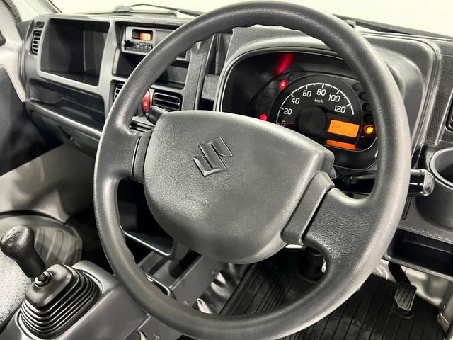 キャリイトラックＫＣエアコン・パワステ　ＭＴ車／走行２６６４３キロ／ラジオ１年保証距離無制限　走行距離２６６４３キロ　５速ＭＴ　ＦＭＡＭラジオ　純正フロアマット　荷台作業灯　マニュアルエアコン　スペアキー（埼玉県）の中古車